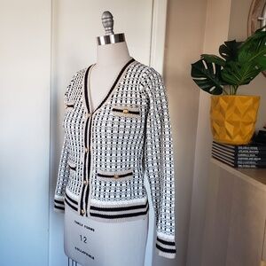 Latte Parisian Chic Sweater Size Small!